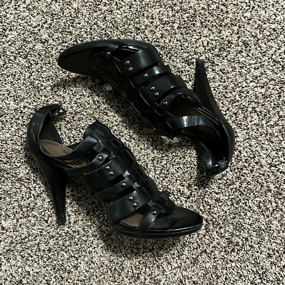 Womens size 8.5 black heels